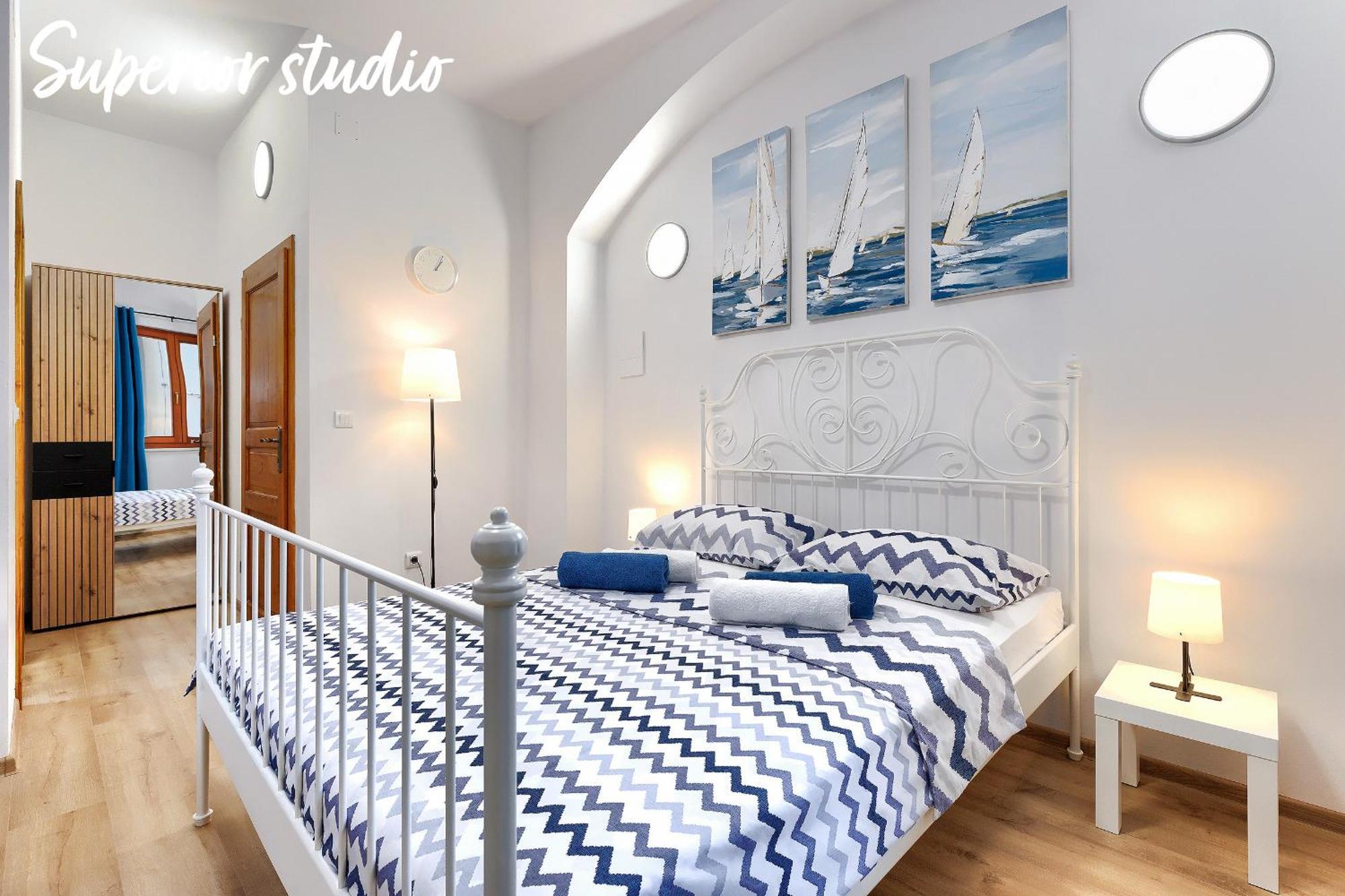 Studios Notte Sul Porto Rovinj Exteriör bild
