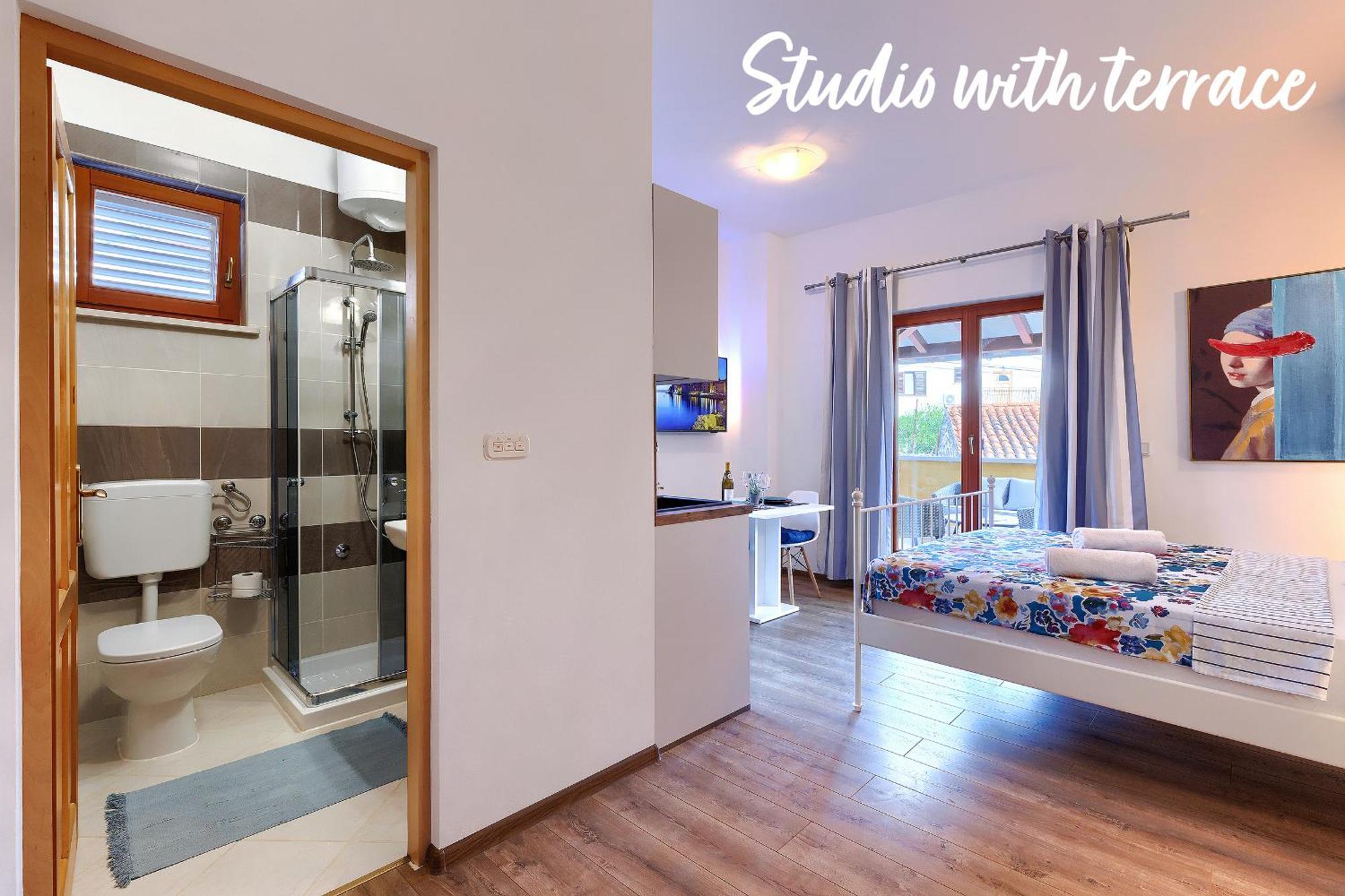 Studios Notte Sul Porto Rovinj Exteriör bild